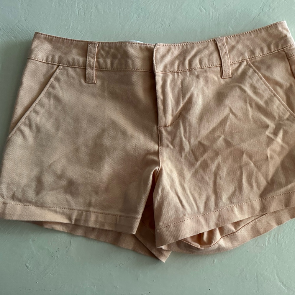 VOLCOLM shorts in peach